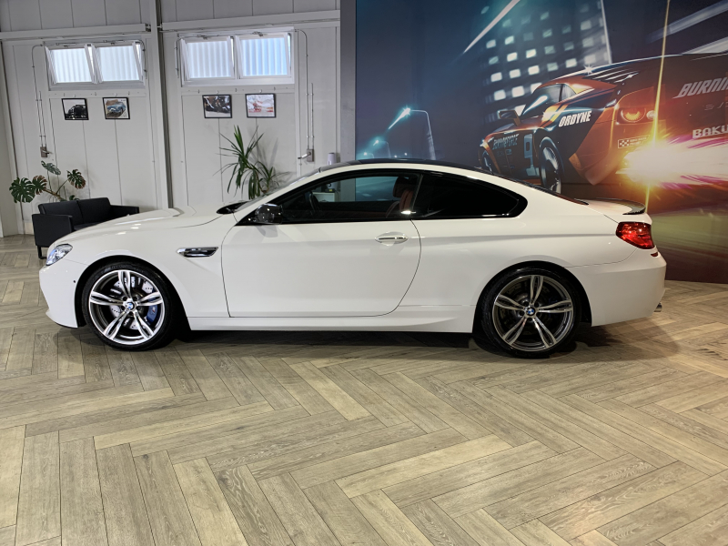 BMW Mシリーズ M6 ベース OP2年保証対象車 純正HDDナビ ドライブレコーダー（前） レザーシート（赤） メモリー機能付きパワーシート  シートヒーター レーダークルーズコントロール 中古車 情報 | ユーポス 那覇新都心店